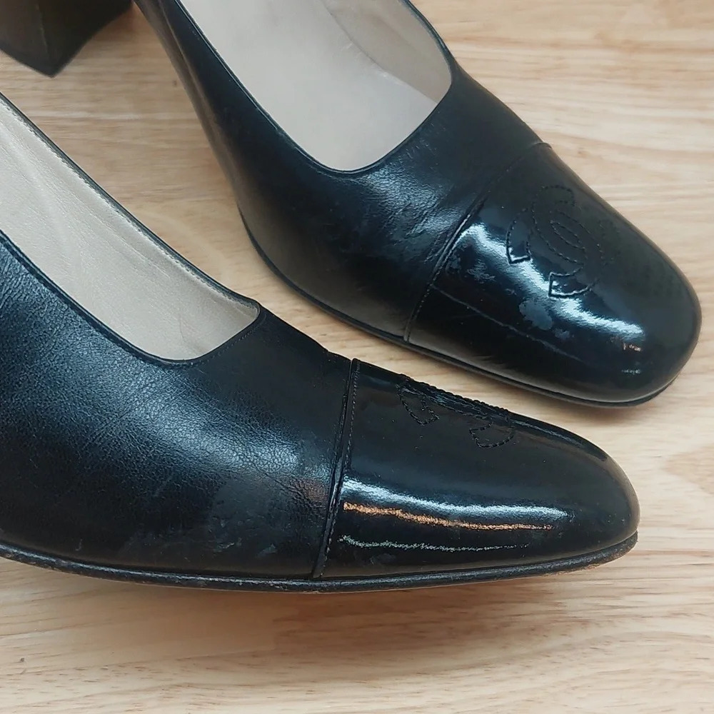 COCO CHANEL Black leather/patent Block heels CC logo EU 37 US 6.5-7 READ⬇️ - Picture 13 of 15